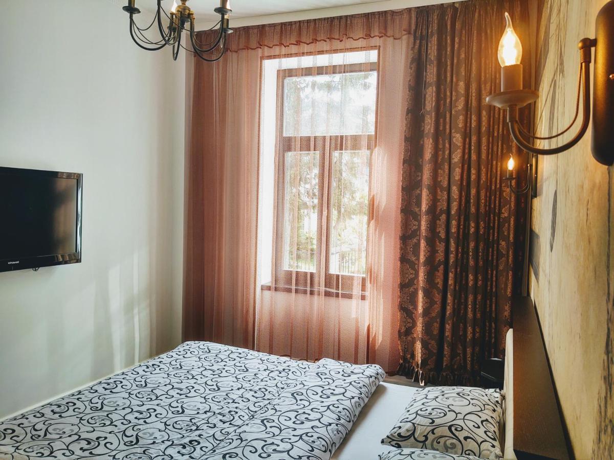 Cezari Aparthotel Brasov Luaran gambar