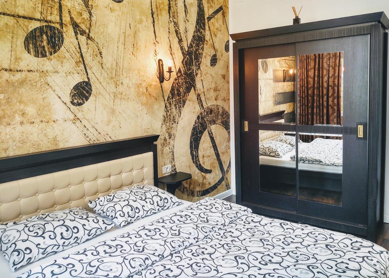 Cezari Aparthotel Brasov Luaran gambar
